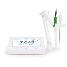 Advanced pH/ORP Benchtop Meter- HI6221-02